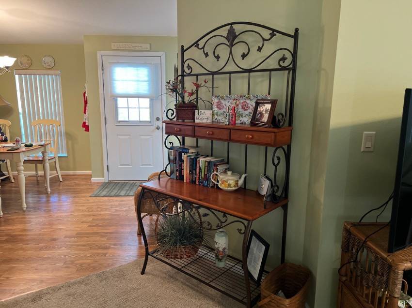 1919 Buccaneer Drive a Sarasota, FL Mobile or Manufactured Home for Sale